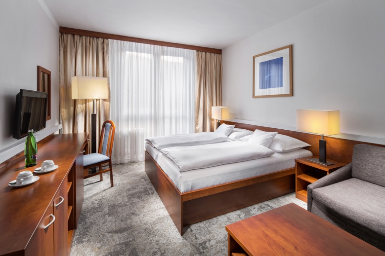 Hotel Pinia Hotel & Resort dovolenka