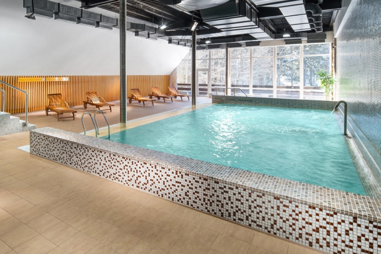 Hotel Pinia Hotel & Resort dovolenka