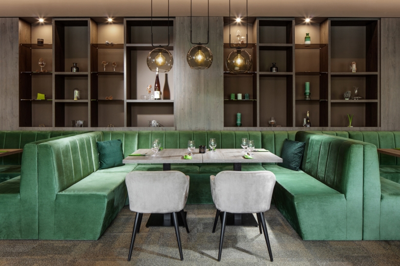 Hotel Pinia Hotel & Resort dovolenka