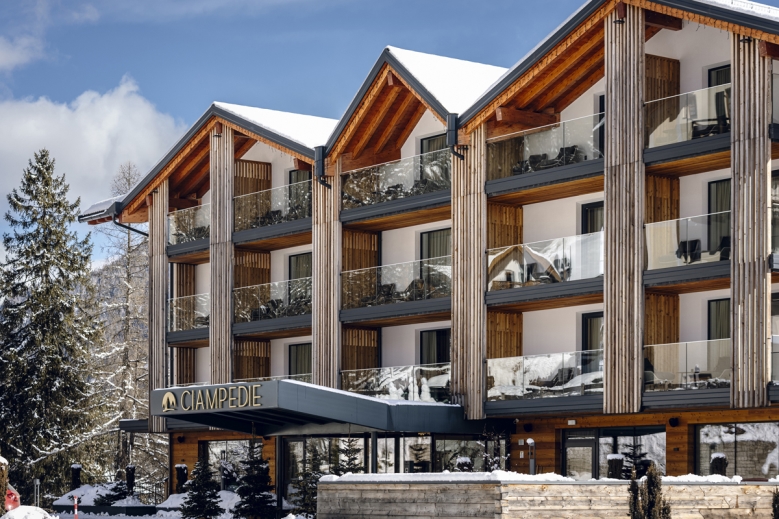 Hotel Luxury Alpine Hotel & Spa Ciampedie *****