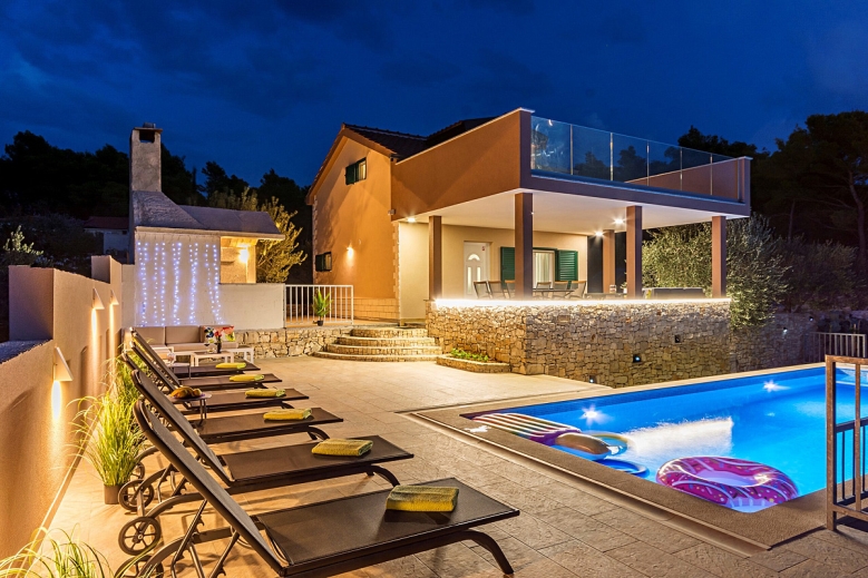 Hotel Vila Karmelota