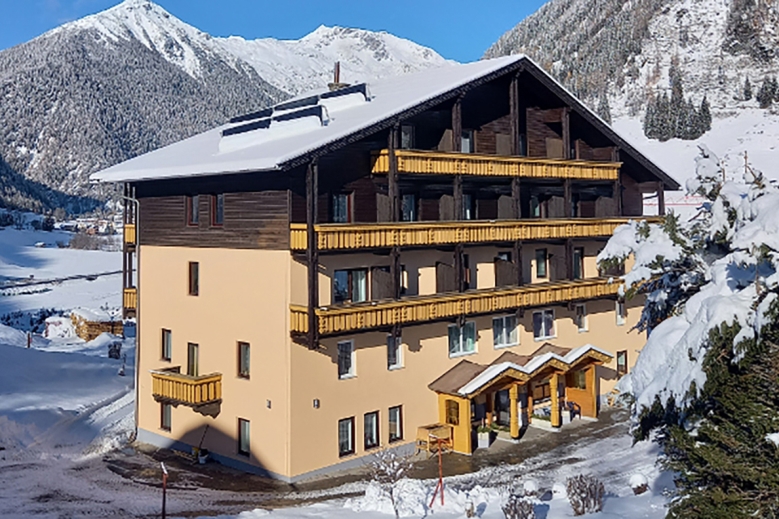 Hotel Hotel Pension Oswald  se skipasem