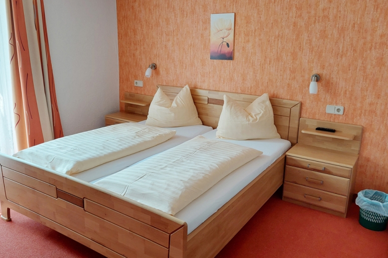 Hotel Hotel Pension Oswald  se skipasem