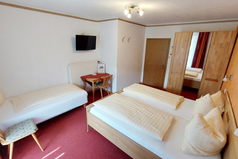 Hotel Hotel Pension Oswald  se skipasem