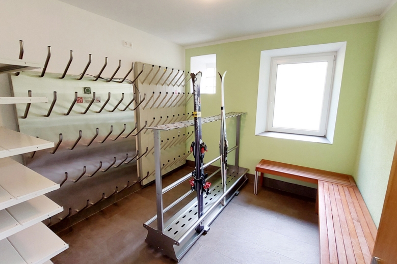 Hotel Hotel Pension Oswald  se skipasem