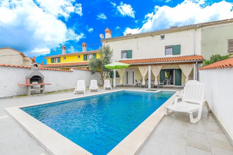 Hotel Vila Pula