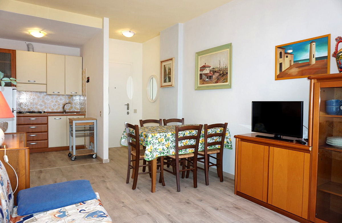 Residence Cutter / Holiday 4