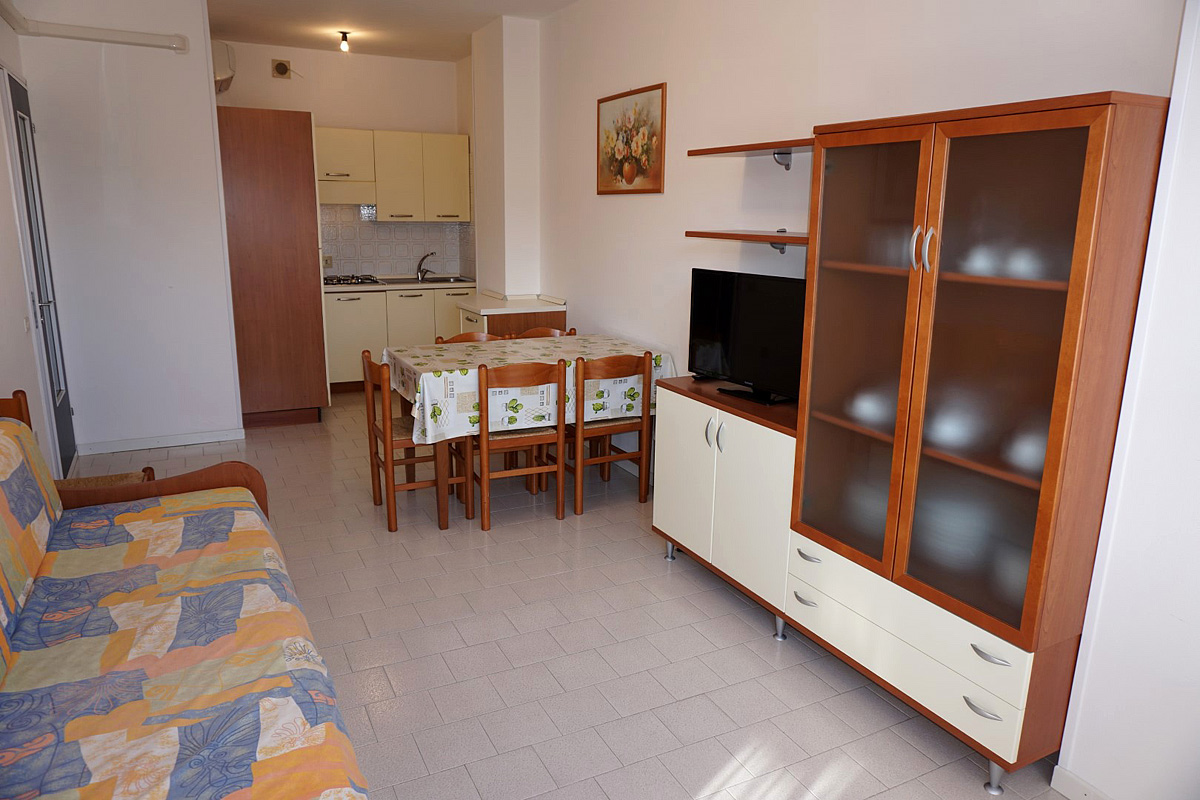 Residence Cutter / Holiday 12