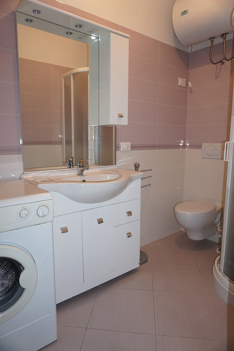 Residence Cutter / Holiday 18