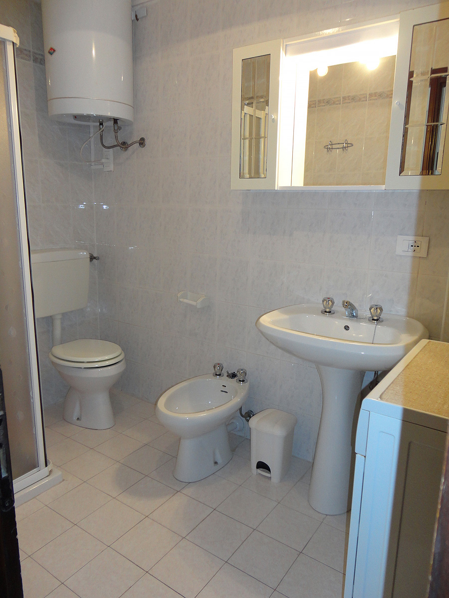 Residence Cutter / Holiday 19