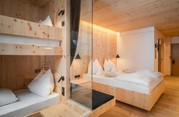 Hotel Valserhof & Guesthaus Abis ***/****