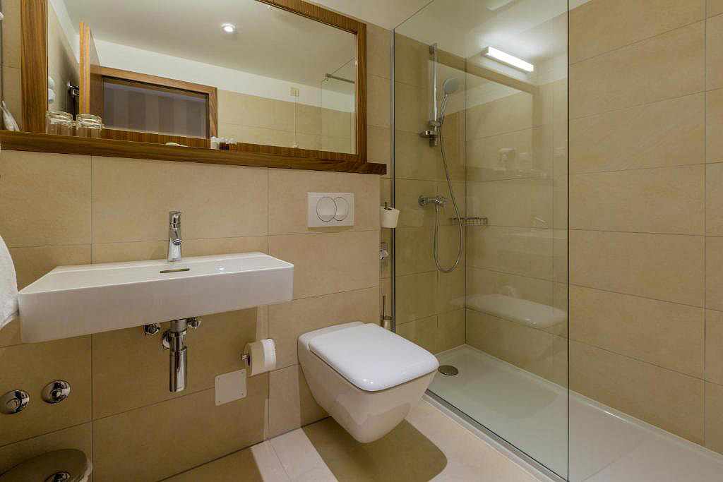 Hotel Katarina Selce 9