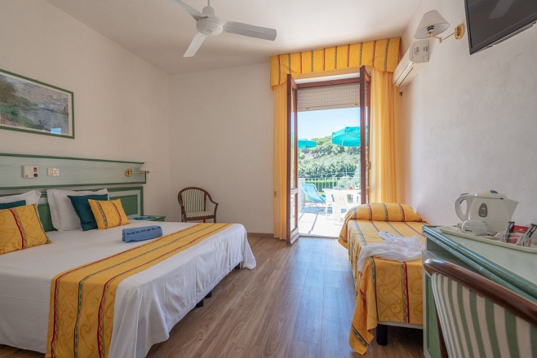 Hotel Residence Le Acacie