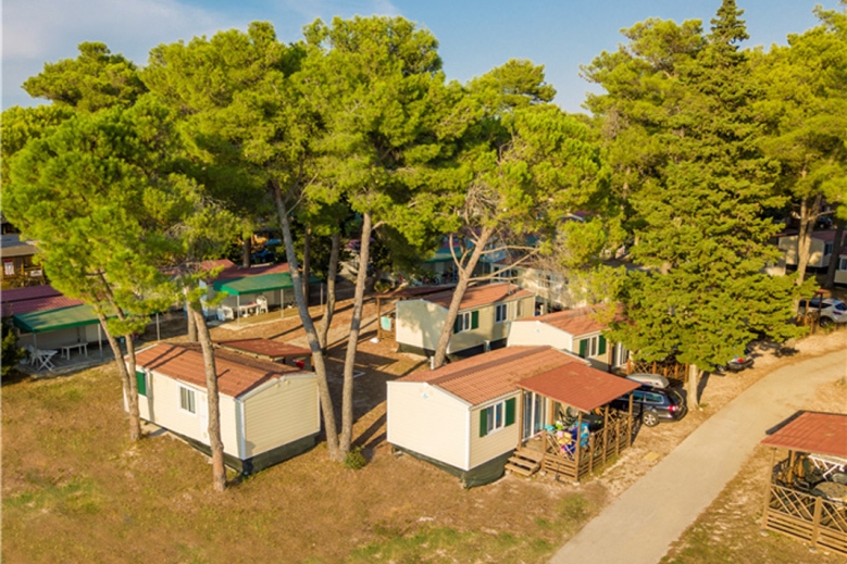 Hotel Zaton Holiday Resort Mobile Homes