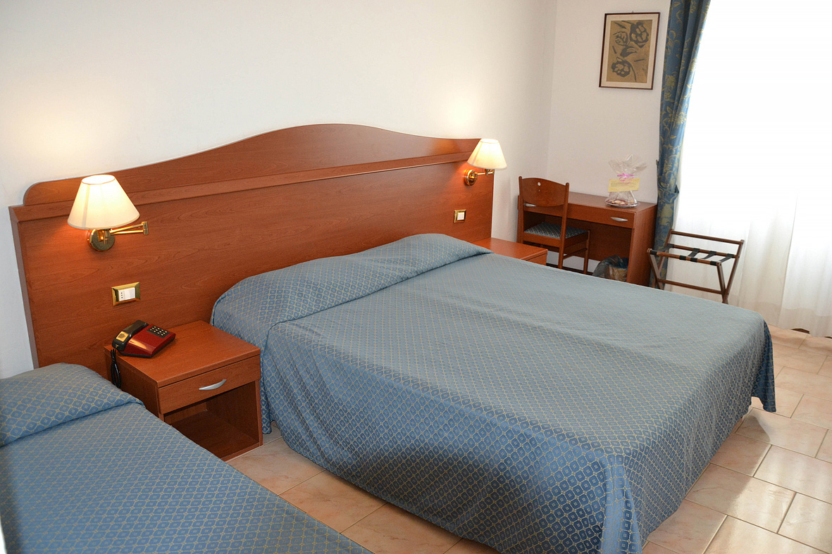 Hotel Heron & Maxiheron 3