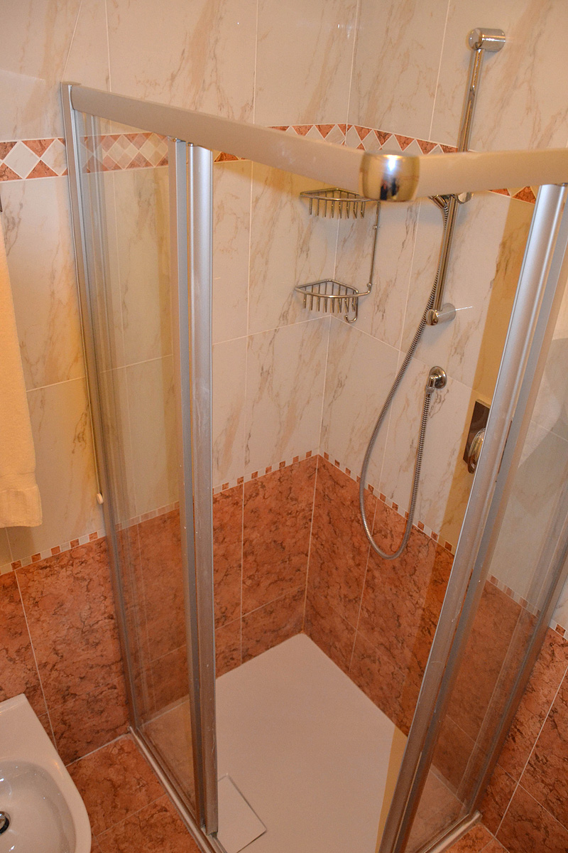 Hotel Heron & Maxiheron 11