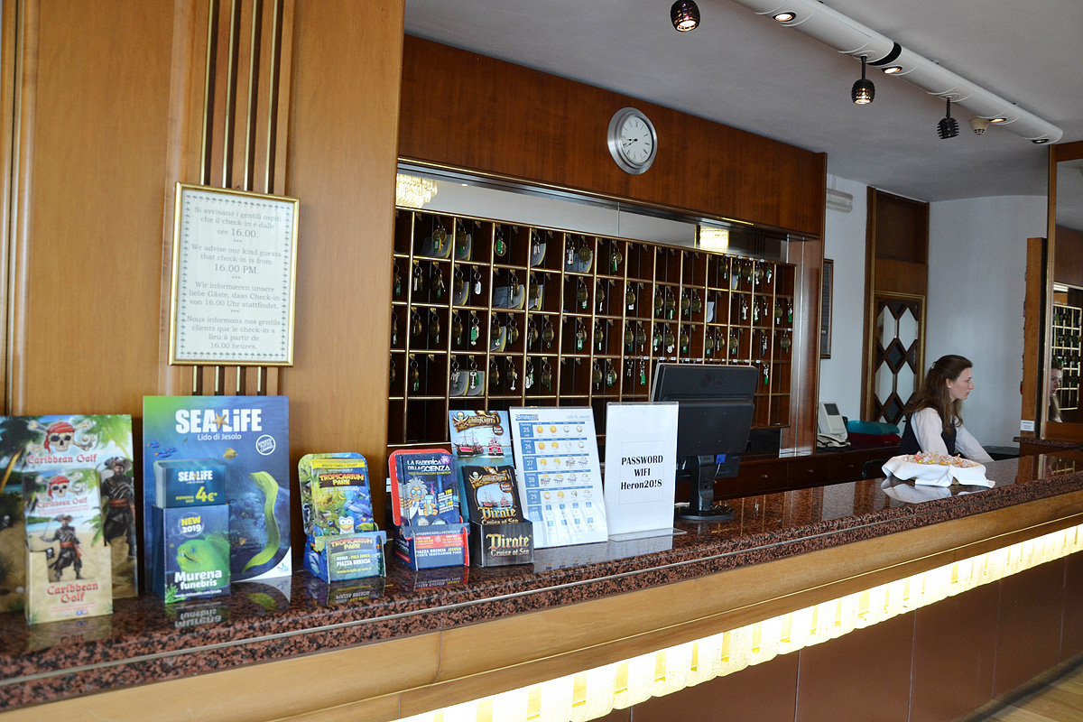 Hotel Heron & Maxiheron 18