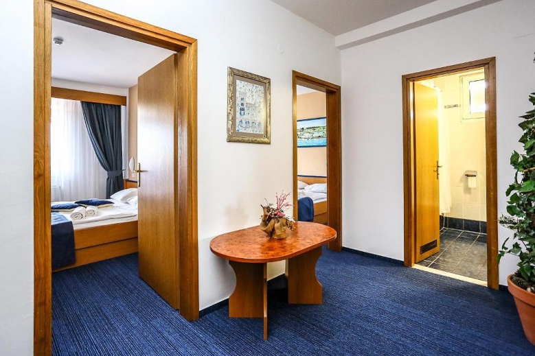 Hotel Blue Waves Resort