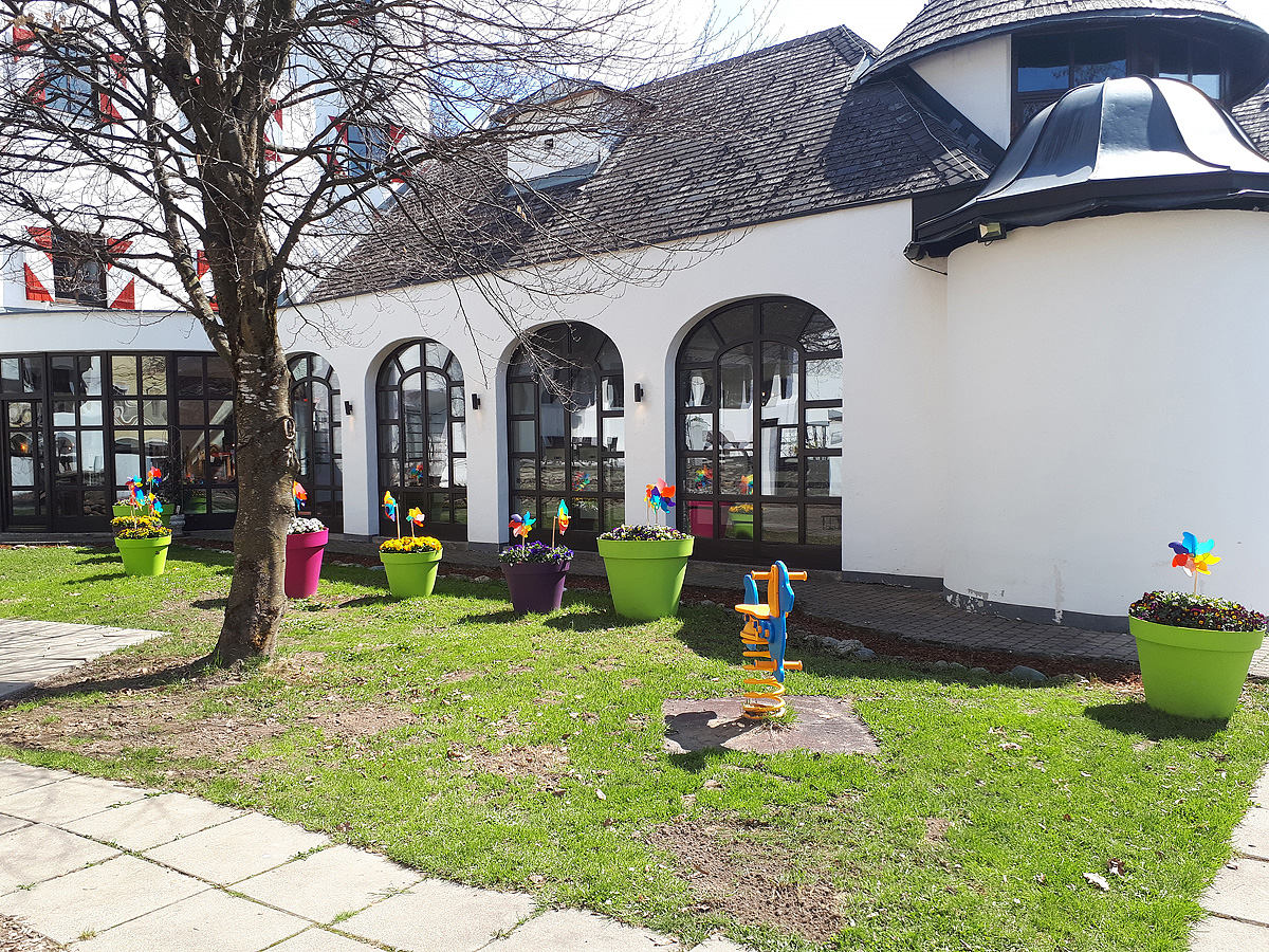 Schlosshotel Rosenegg  8