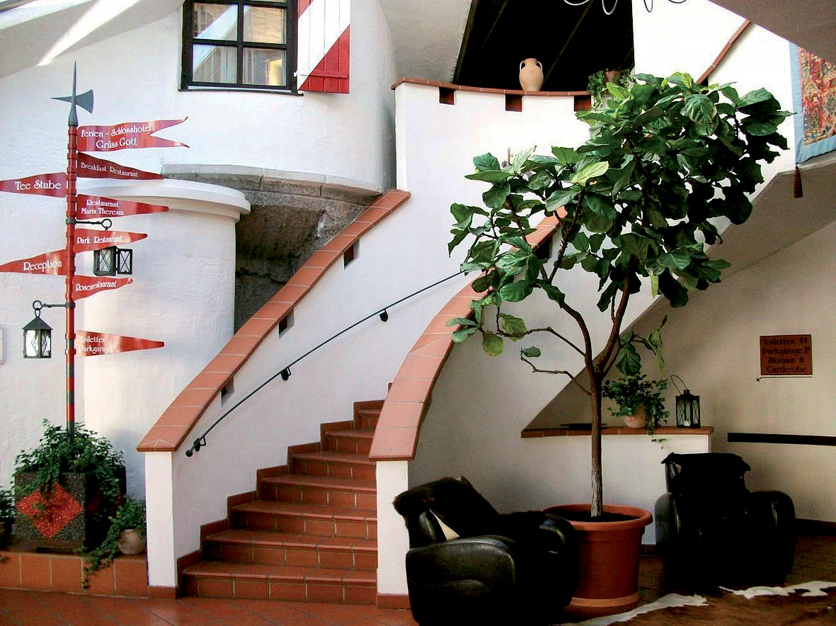 Schlosshotel Rosenegg  22