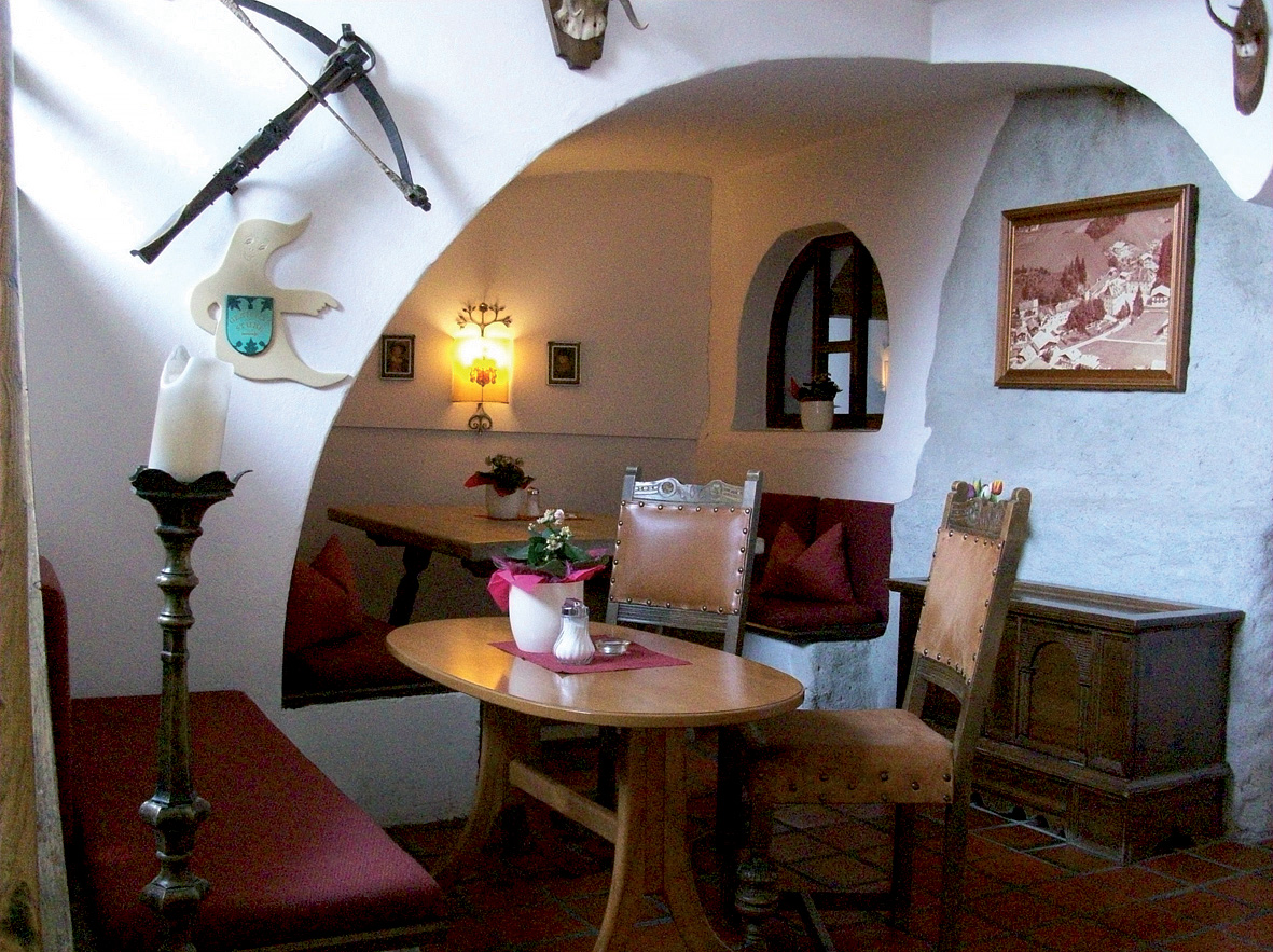 Schlosshotel Rosenegg  23