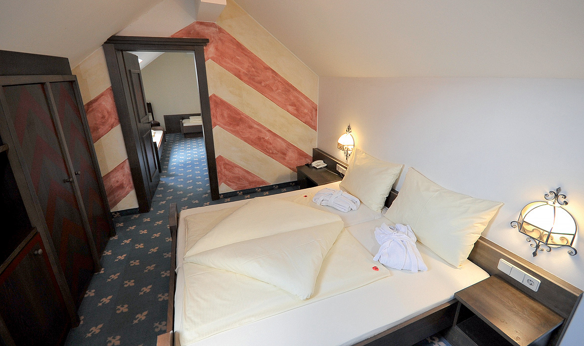 Schlosshotel Rosenegg  25