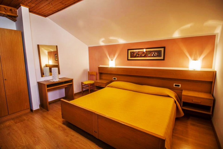 Hotel Residence Capriolo 