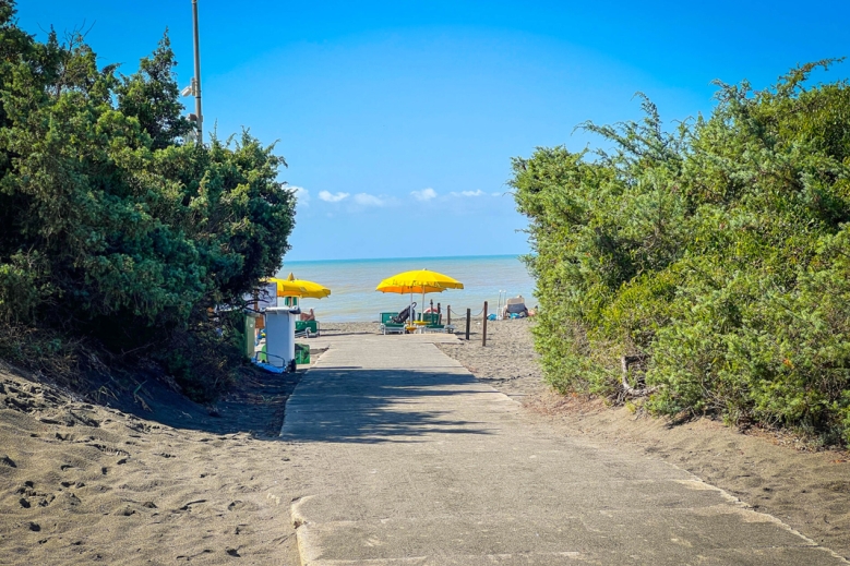 Hotel California Gitavillage HC