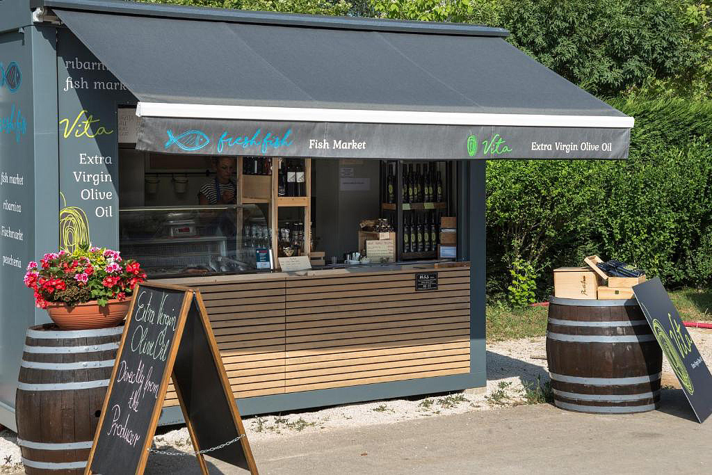 BI Village Camping HC 32