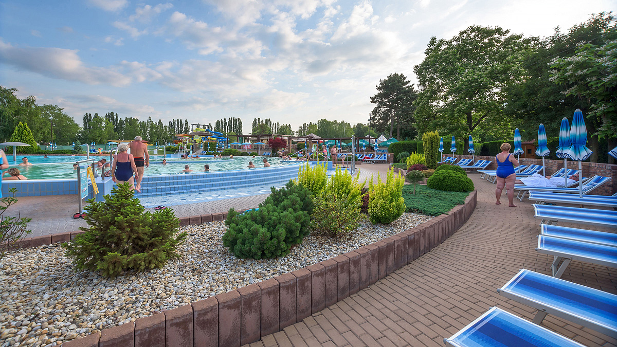 Hotel Thermalpark 11