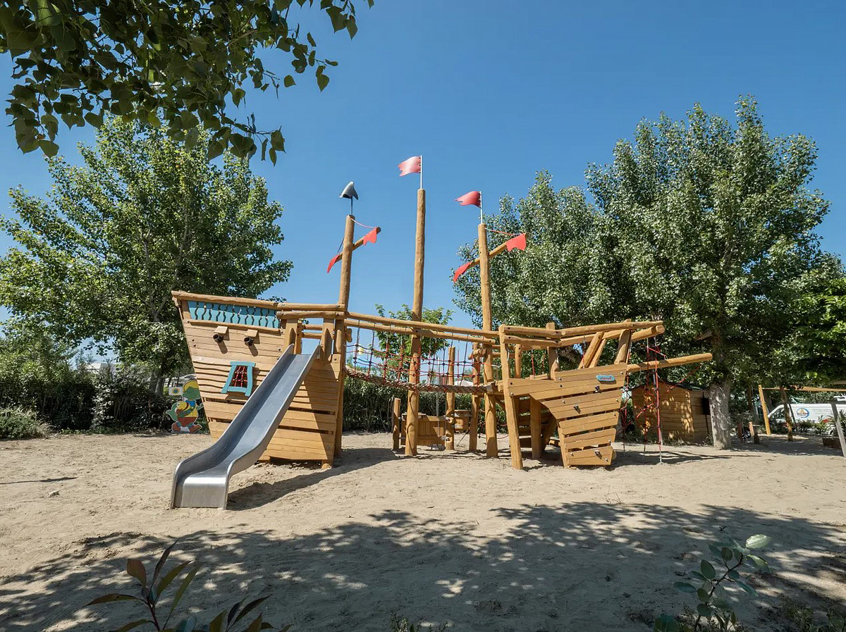 Sentido Riccione Premium Camp 11