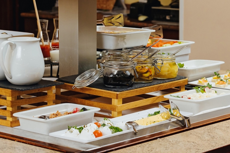 Hotel Hotel Ramada Hotel & Suites