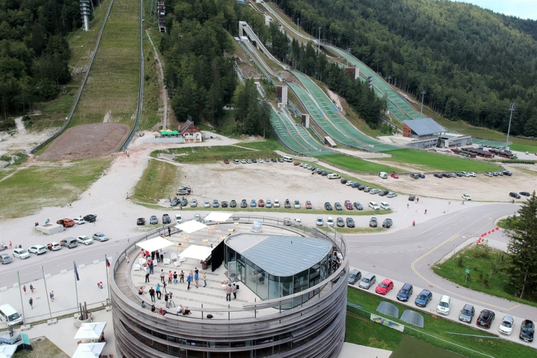 Hotel Hotel Ramada Hotel & Suites