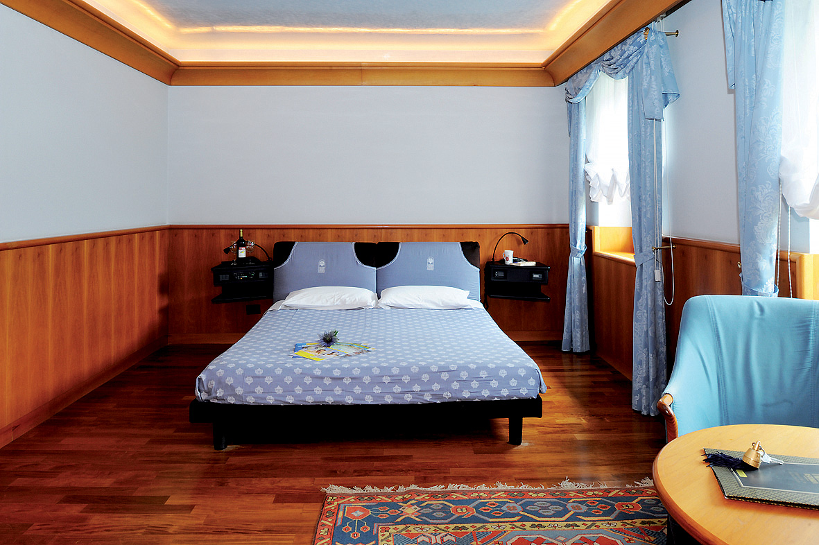 Grand Hotel Astoria 11