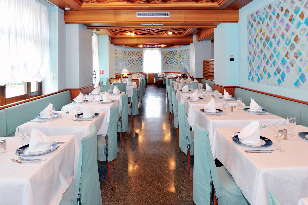 Grand Hotel Astoria 16