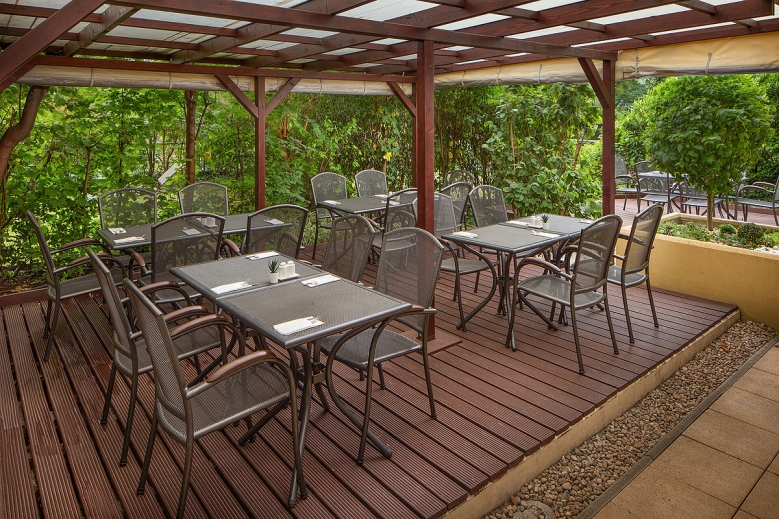 Hotel ESCALA Hotel & Suites