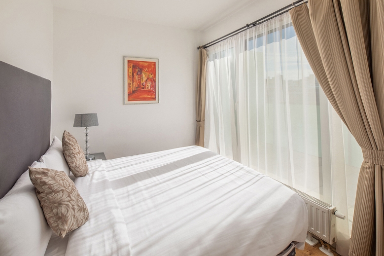 Hotel ESCALA Hotel & Suites