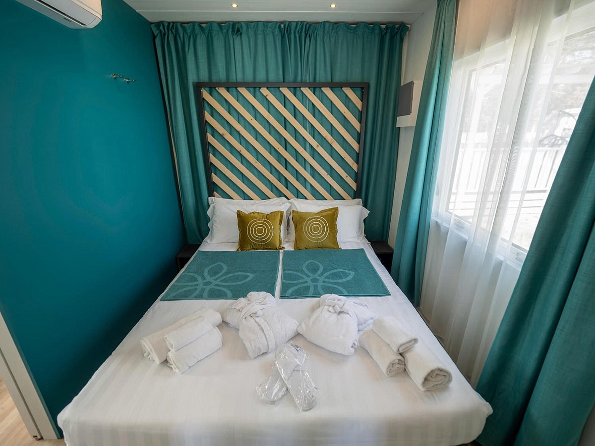 Sentido Punta Marina Premium Camp 16