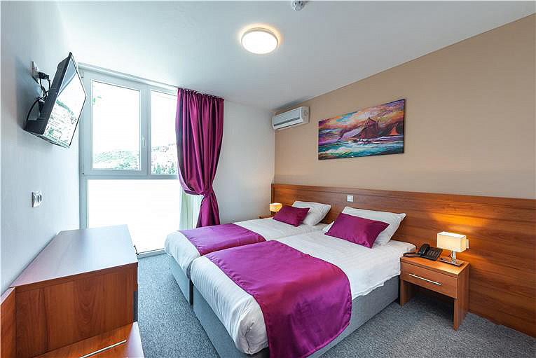 Depandance Komodor 3