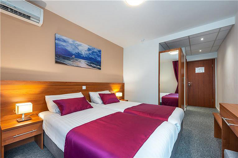 Depandance Komodor 6