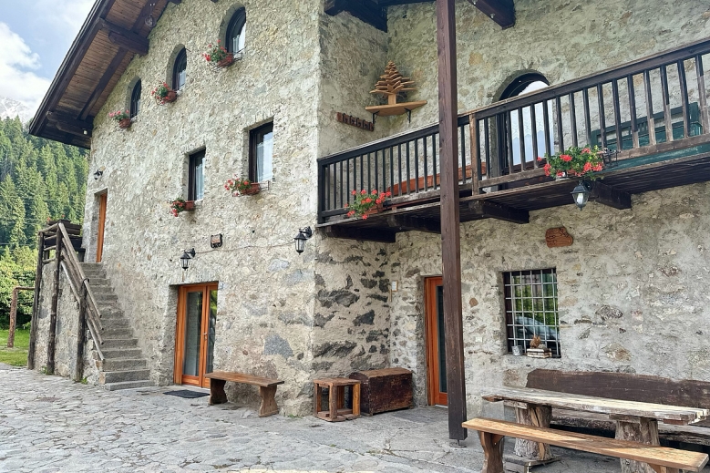 Hotel Chalet Rustico Bertolini