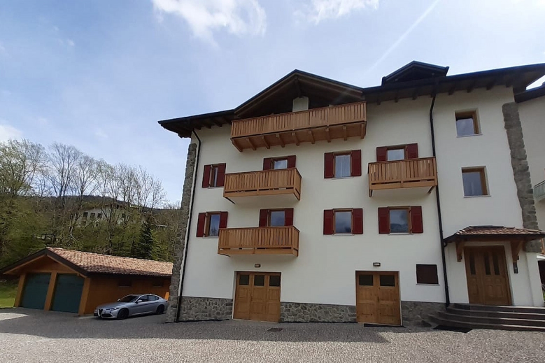 Hotel Apartmány al Bortolon