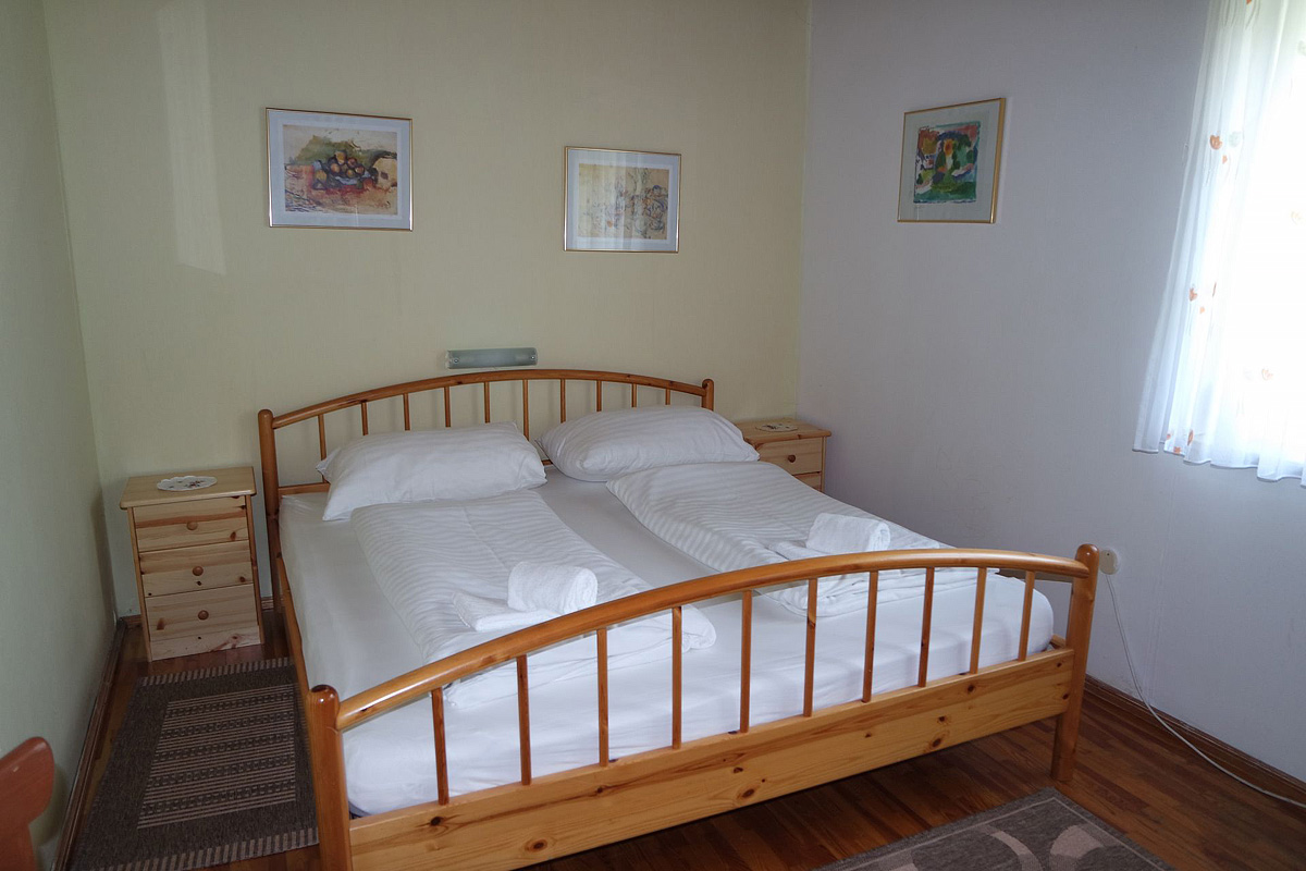 Apartmánový dům Pock  13