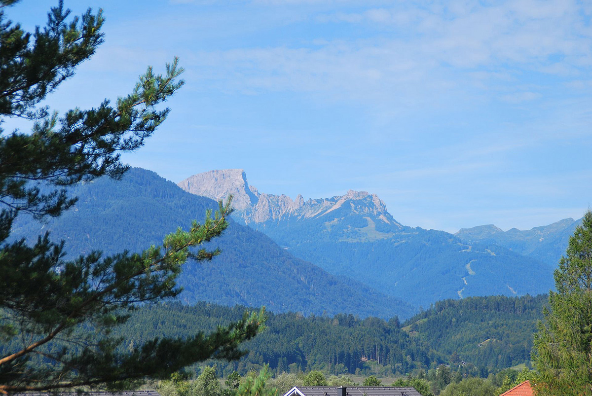 Apartmánový dům Pock  32