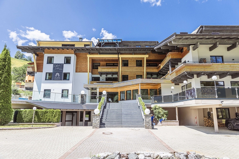 Hotel Saalbach Suites by ALPS RESORTS 
