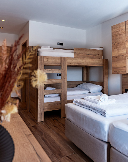 Hotel Grmovškov dom Kope 5