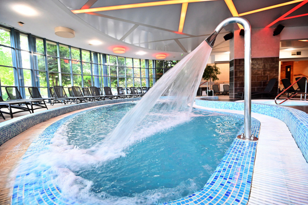 Hunguest Hotel Eger & Park 5