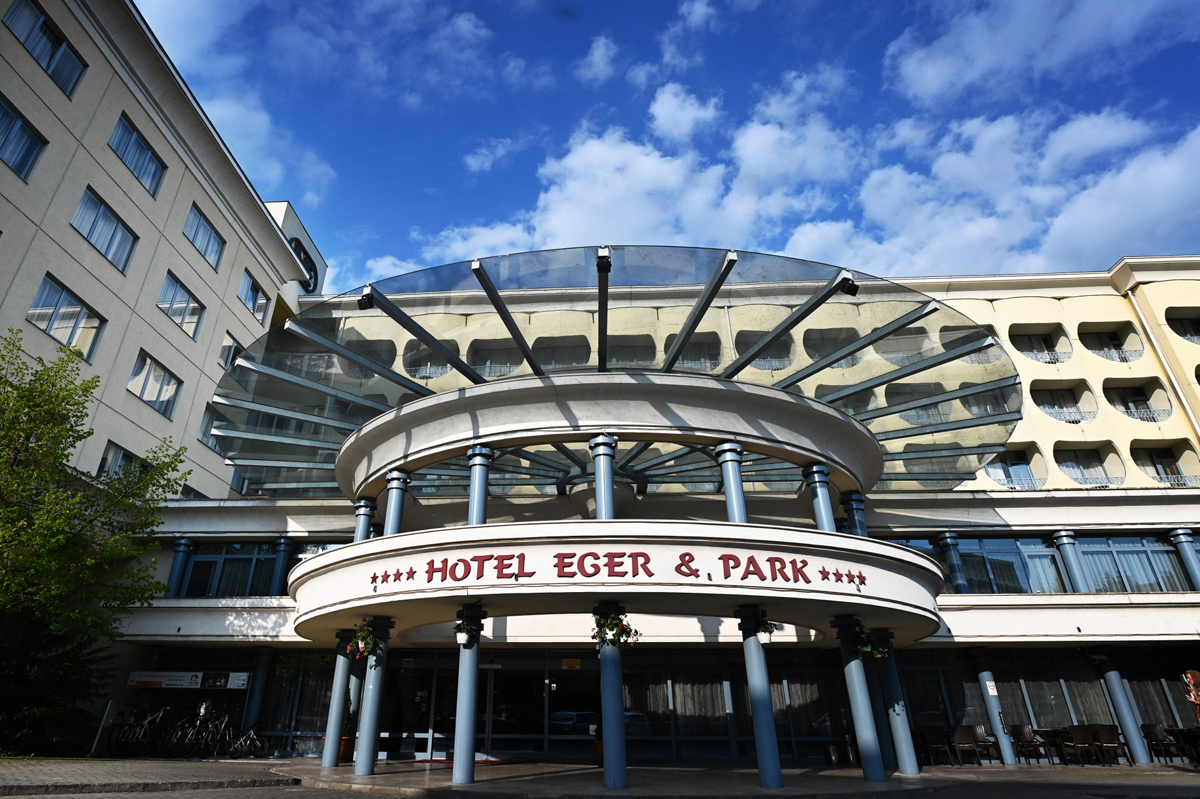 Hunguest Hotel Eger & Park 10