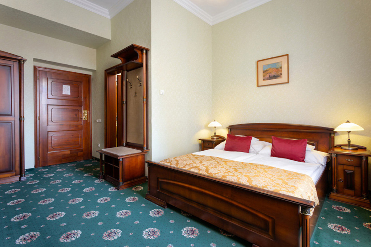 Hunguest Hotel Eger & Park 18