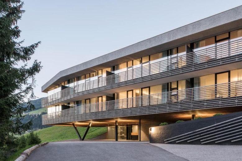 Hotel Residence Alma Paramount Suites